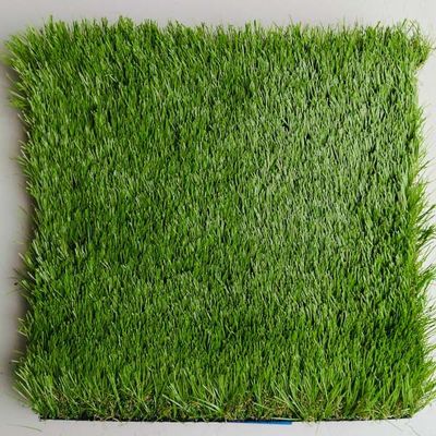 30 mm Yığın Yüksekli Yapay Çim 200 dikiş / M ve Spor ve Eğlence için Beş Renk Karıştırma