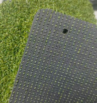 13mm Golf Yapay Çim Yüksek Permeabillik yoğun dağılım Yeşil PE malzemesi uzun garanti