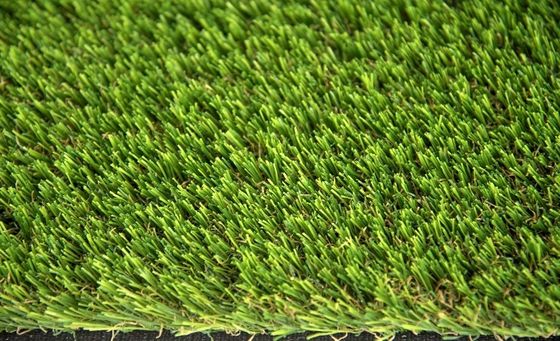 Kalite  High Density Hybrid Artificial Grass Indoor / Outdoor Landscaping For Pets Mats 35mm Excellent Water Permeability Fabrika