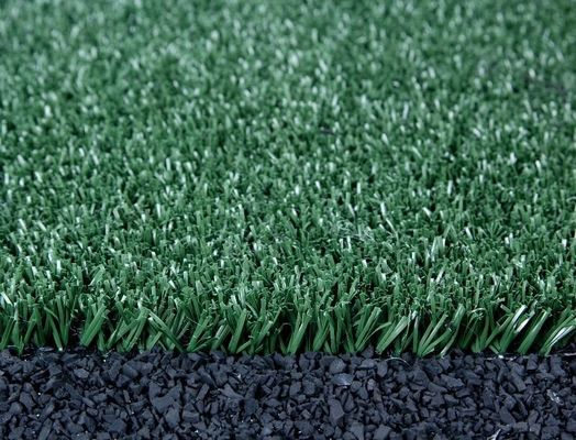 PP malzemesi 15 mm Yük Yüksekliği 12000 Dtex ve PU kaplama ile Açık Hava Spor Alanları için Futbol Çimleri