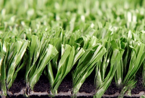 Plastik PP sentetik çim 3/8 inç ölçümlü yapay çim açık hava sporları için düşük bakım ile