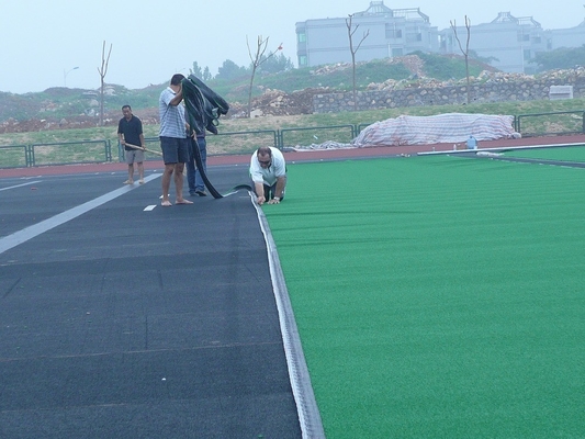 17mm PE Malzemesi Golf Dışarıda Spor Yapmak İçin Yapay Çim Ya da Ev Yeri