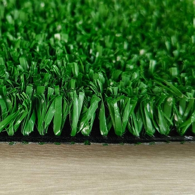 200 dikiş/M Tenis Yapay Çim 20mm Gerilim Karşıtı Spor Yapay Çim Polietilen malzemesinde