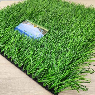60mm FIFA Sertifikalı Futbol Yapay Çim Açık hava sporları için Özel Renklerle Alanlar Dtex ve yoğunluk düşük bakım