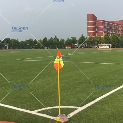 60mm FIFA Sertifikalı Futbol Yapay Çim Açık hava sporları için Özel Renklerle Alanlar Dtex ve yoğunluk düşük bakım