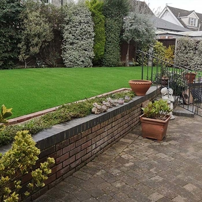 40mm Yeşil Yüksek yoğunluklu Manzara Yapay Astroturf Manzara bahçeleri Eğlence mekanları