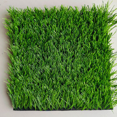 50mm Yığın Yüksekliği Düşük Bakım Spor Yapay Çim Standart Futbol Alanları için Ayrı Renkli
