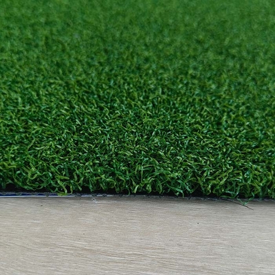 15mm Golf Yapay Çim Yüksek Performanslı, UV direnci yüksek düz yüzey ve yumuşak hissi