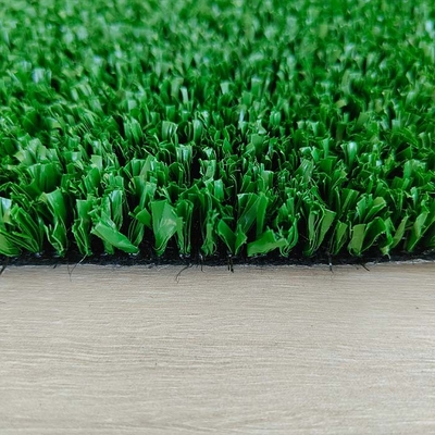 12 mm Yeşil Yapay Tenis Çimleri UV direnci ve mükemmel su geçirgenliği ile çok fonksiyonel yapay çimler