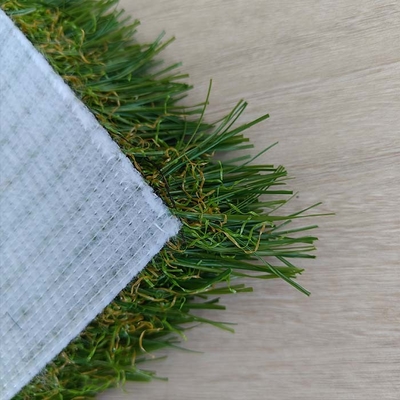 8800 Dtex 40mm Yığın Yüksekliği Sıcak Erimiş Kumaş Destek Manzara Yapay Çim 4 Renkte