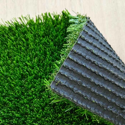 Kolay Kurulum 25mm Yığın Yüksekliği ve UV Direnciyle Çok Fonksiyonel Spor Yapay Çim